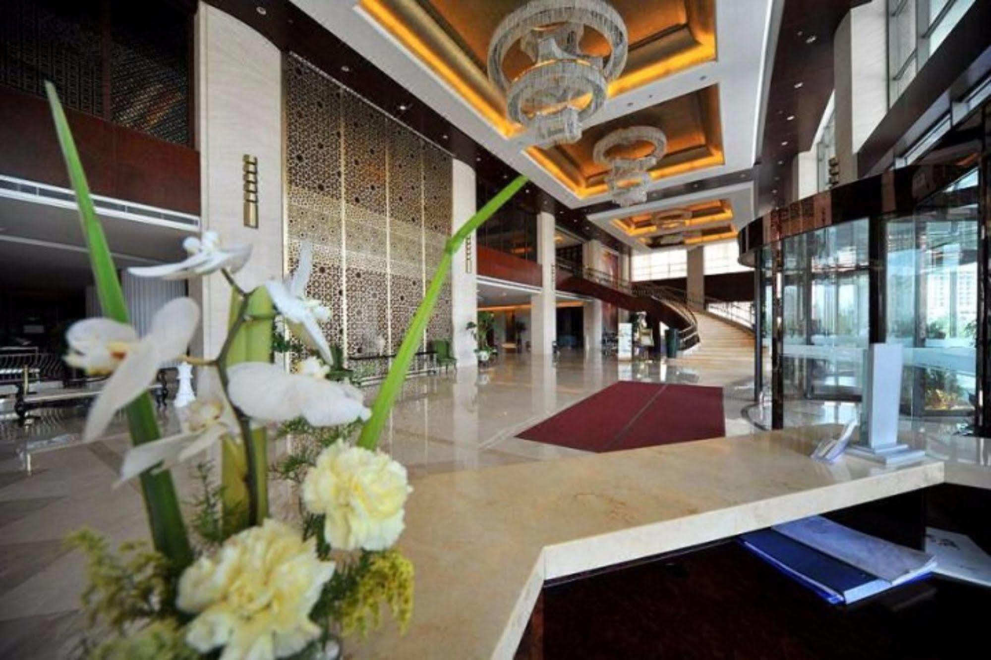 S&N Dalian Hotel Eksteriør bilde